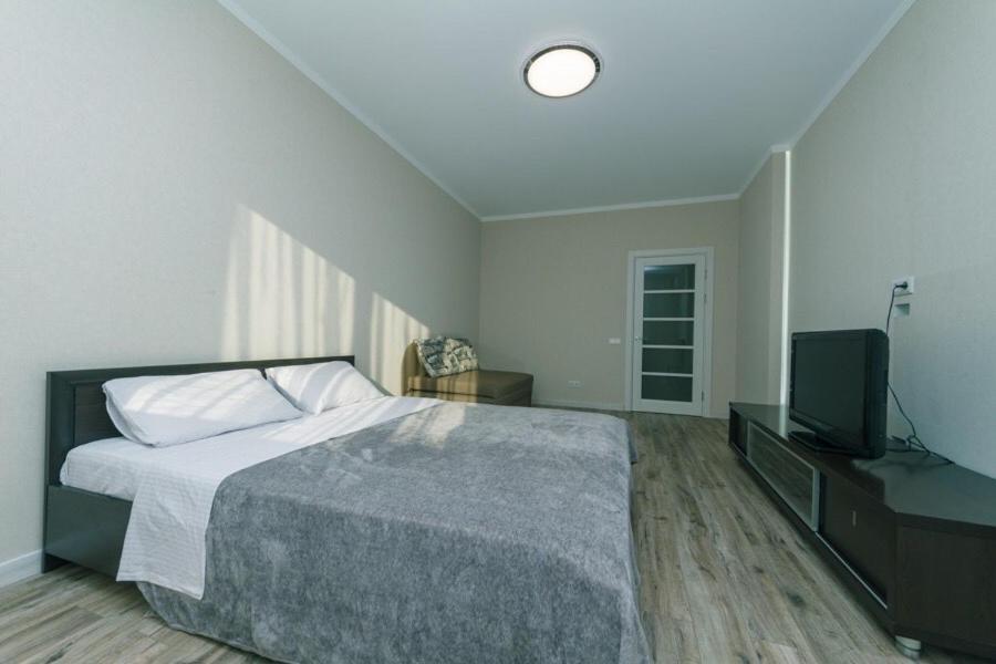 Appartement Драгоманова 38А 2Й Поверх à Kiev Extérieur photo