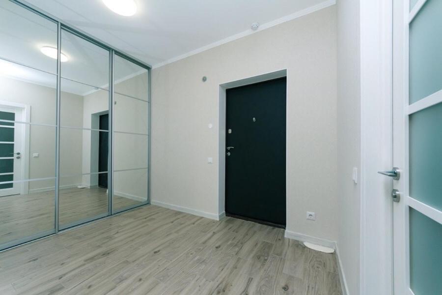 Appartement Драгоманова 38А 2Й Поверх à Kiev Extérieur photo
